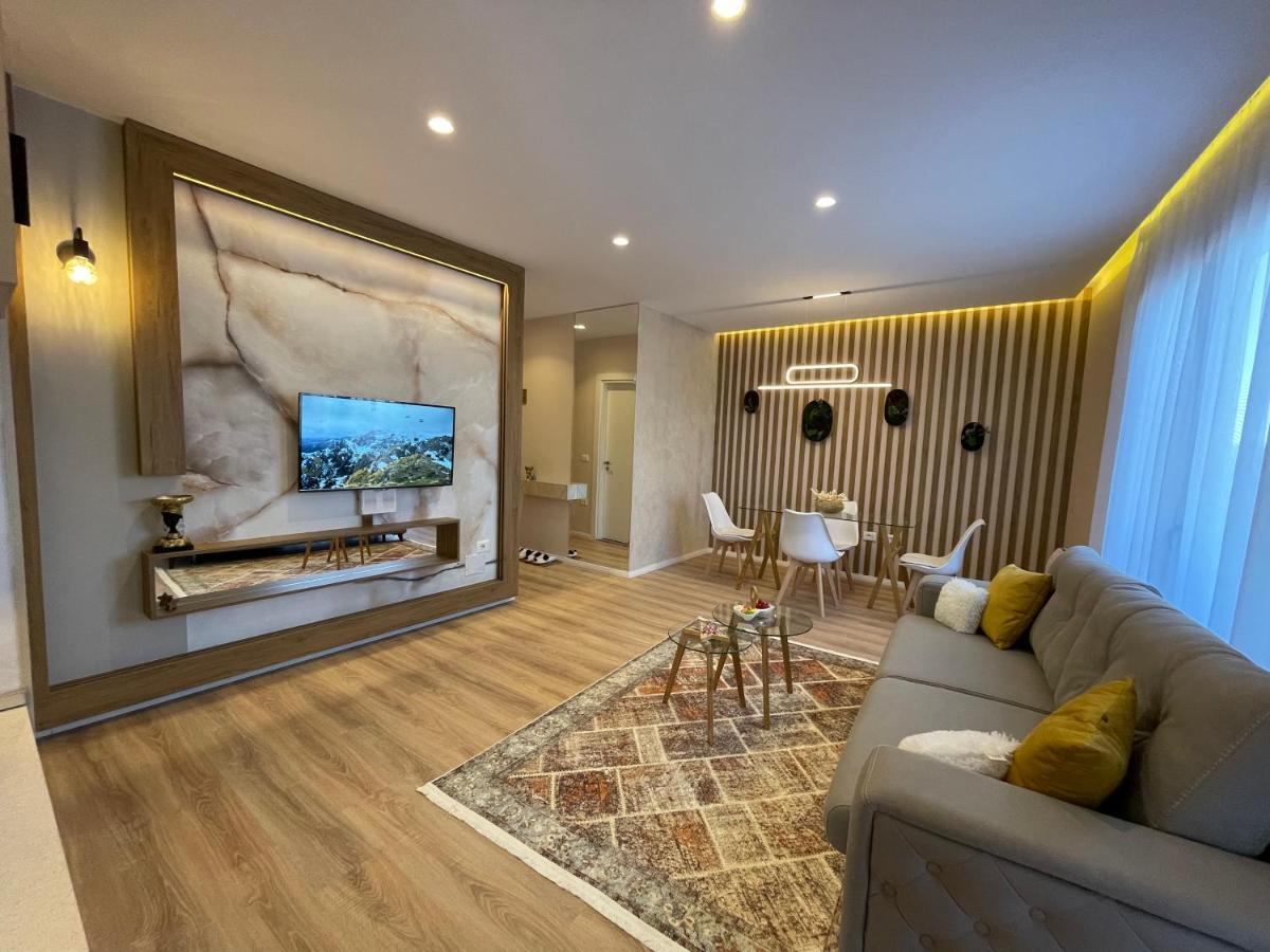 Green Terrace Apartment 5 ติรานา ภายนอก รูปภาพ