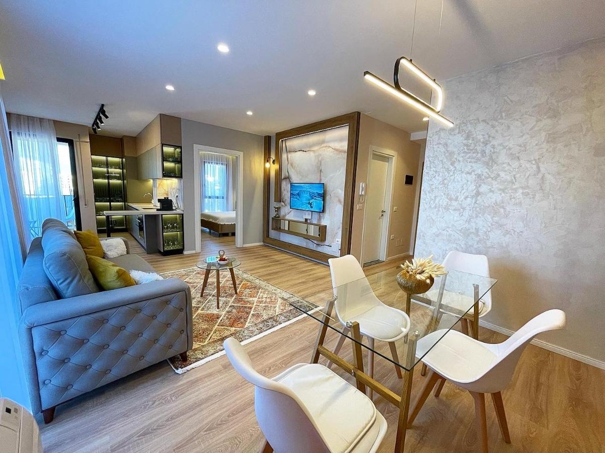 Green Terrace Apartment 5 ติรานา ภายนอก รูปภาพ