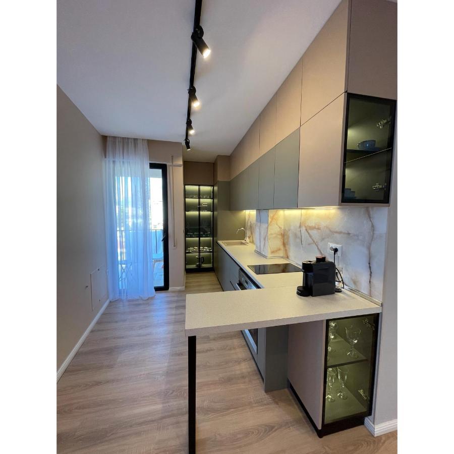 Green Terrace Apartment 5 ติรานา ภายนอก รูปภาพ